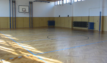 Renovace sportovní podlahy SOU Beroun
