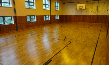 Rekonstrukce sportovní dřevěné podlahy ZŠ Lidická Dobříš